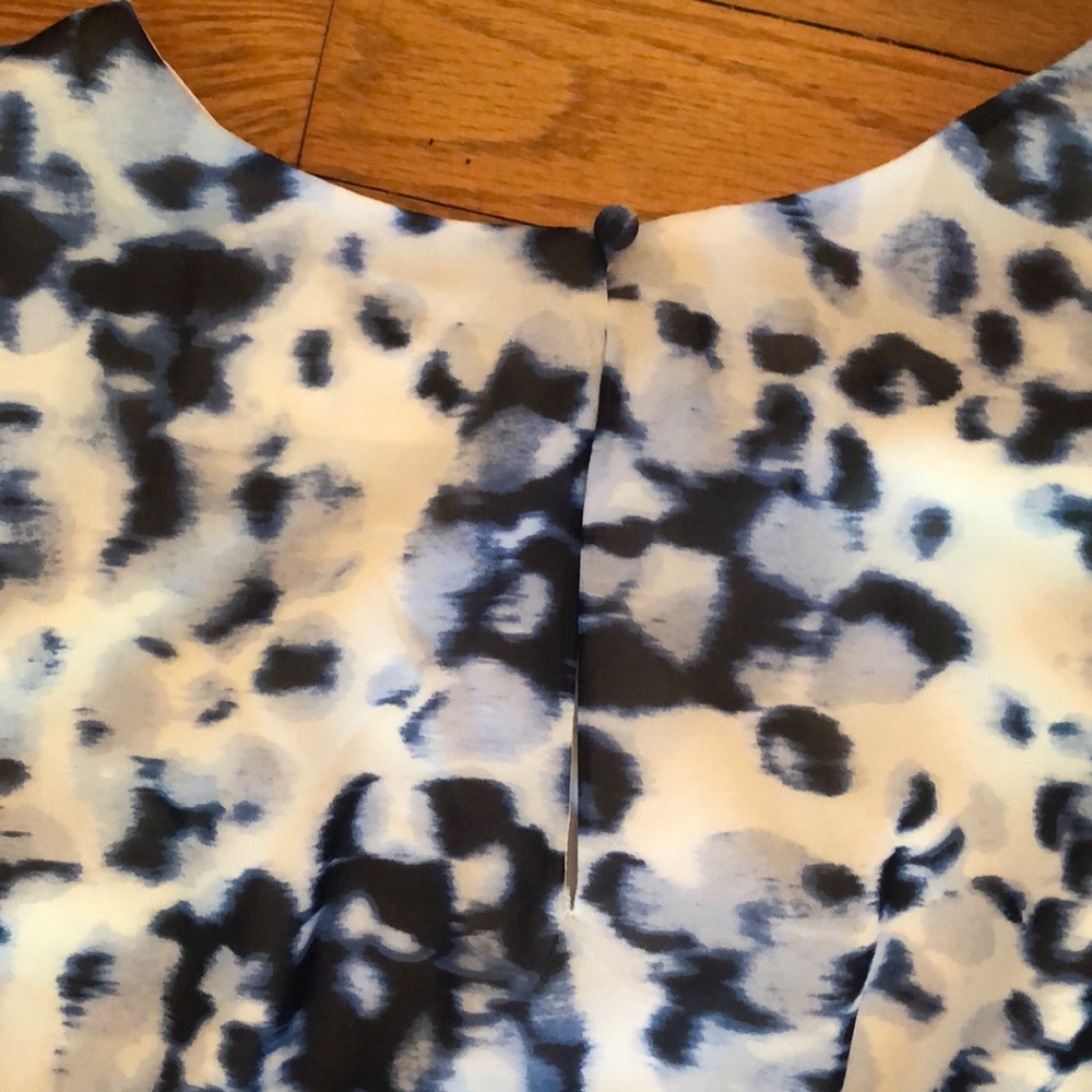 Dress - Picture 5 of 5